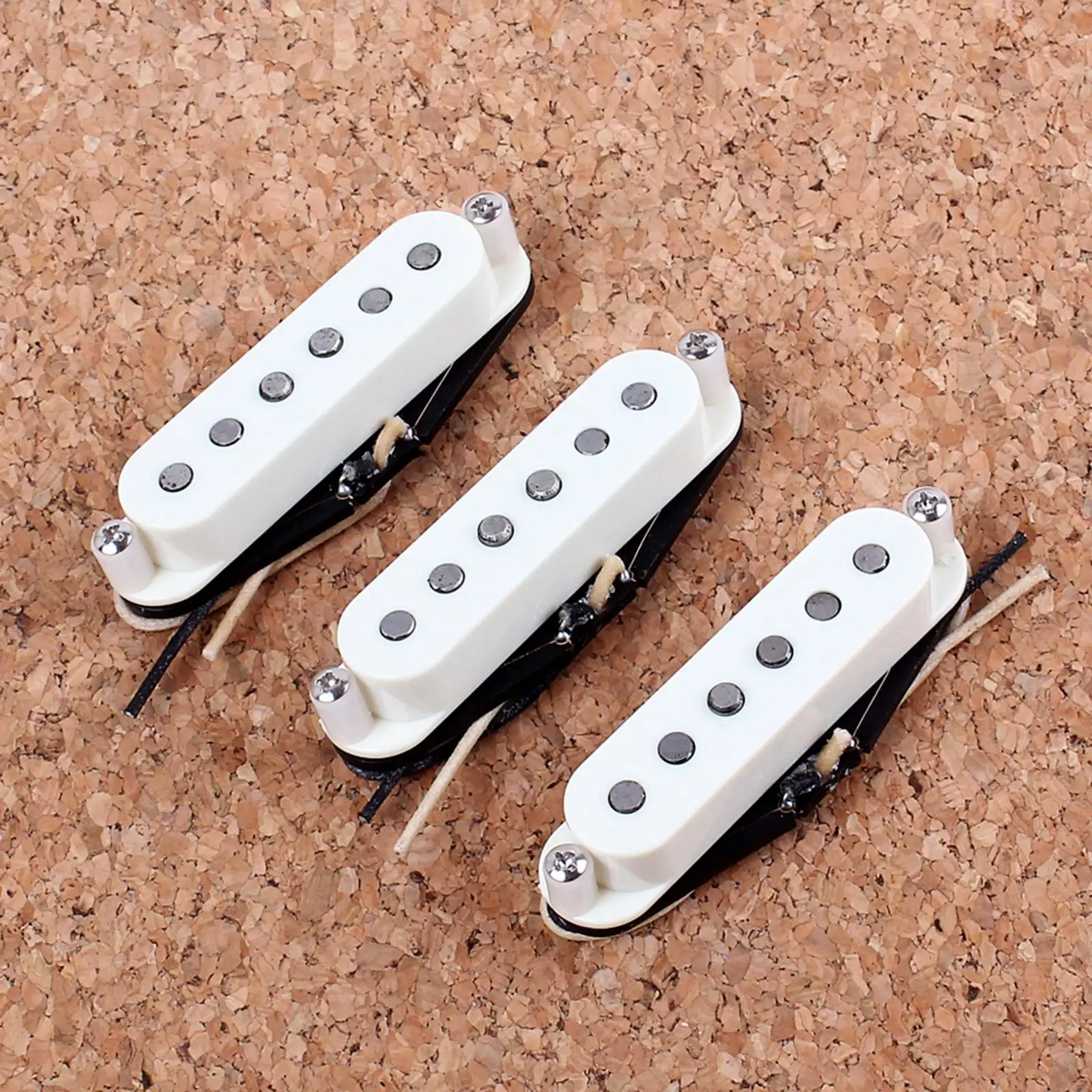 3 Pieces Silicone Guitar Pickup Set Guitar Replacement accessories including Neck Pickup, Middle and Bridge Pickup