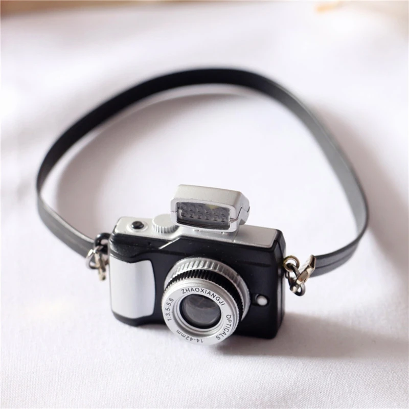 souvenirs for a baby shower 1/12 Dollhouse Mini Camera Model Newborn Photography Props Retro Miniature Camera Infants Photo Shooting Decoration Camera Toy Baby Souvenirs