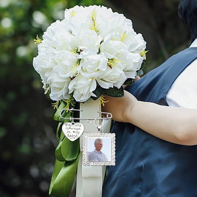 Wedding Bouquet Pin 