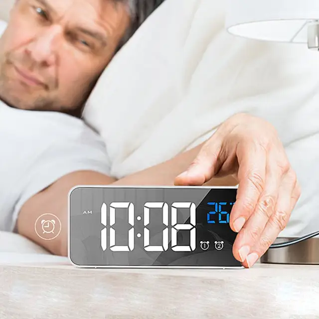 Fuloon Despertador Digital con Control Remoto, 13'' Reloj de Pared LED  Digital, Reloj Despertador Digital Moderno con Cronómetro de Tiempo y  Cuenta