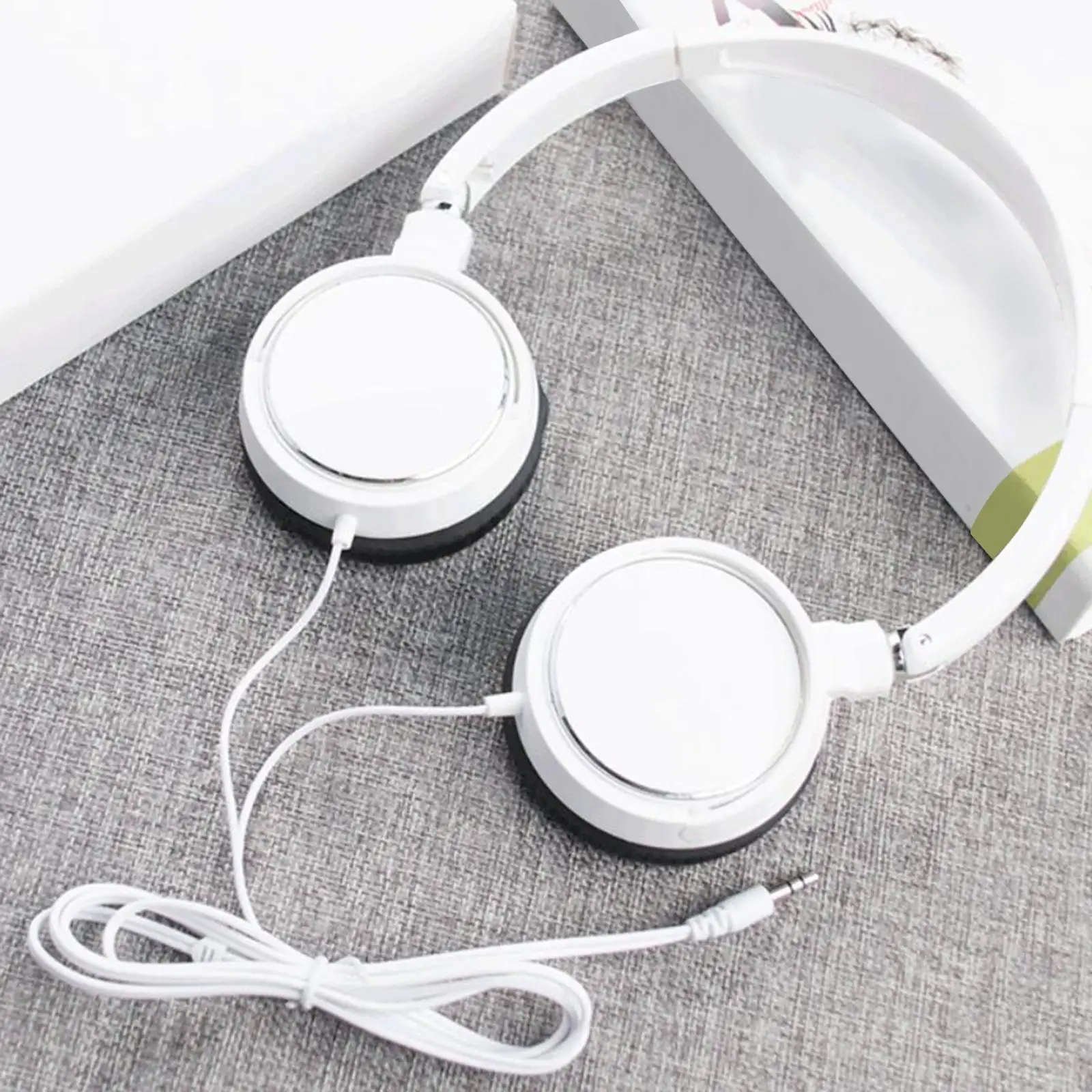 Headphones Volume Control Stereo Corded with Microphone Music Lightweight Over Ear Headset for Cellphones Laptop Course