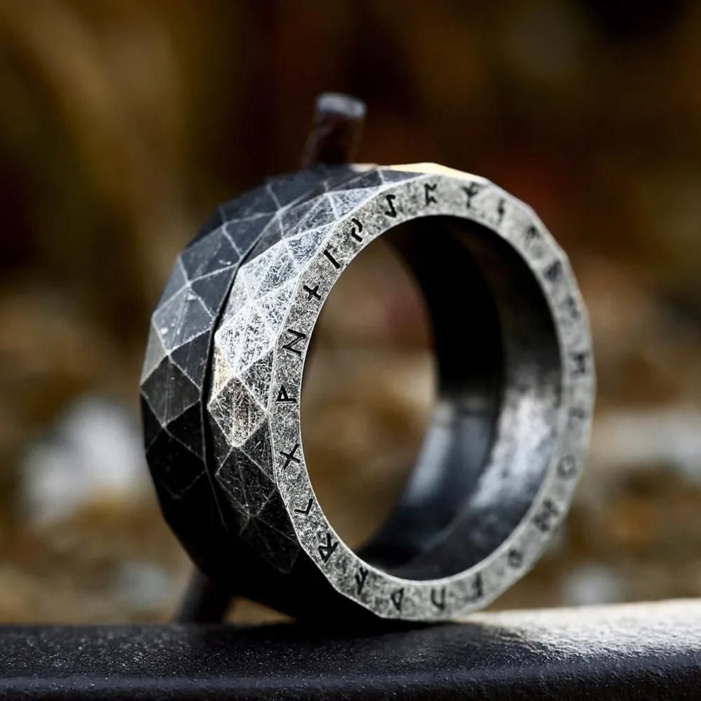 Ragnar Retro Nordic Viking Rune Ring for Men A Unique Costume