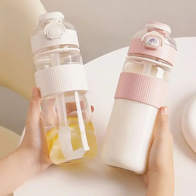 Honrane 720/1100ml Water Bottle with Bear Sticker Large Capacity 4 Colors  Summer Portable Drinking Straw Cup for Travel 