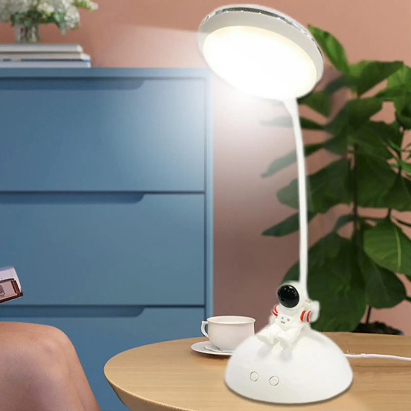 Astronaut Decoration Desk Lamp USB Charging Multipurpose Bendable Night Light Table Lamp for Bedside Desk Office Desk Table
