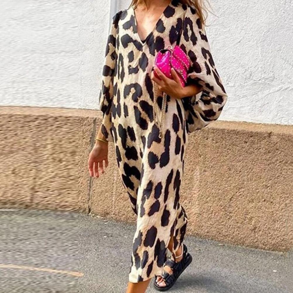 Vestido midi confortável com estampa de leopardo