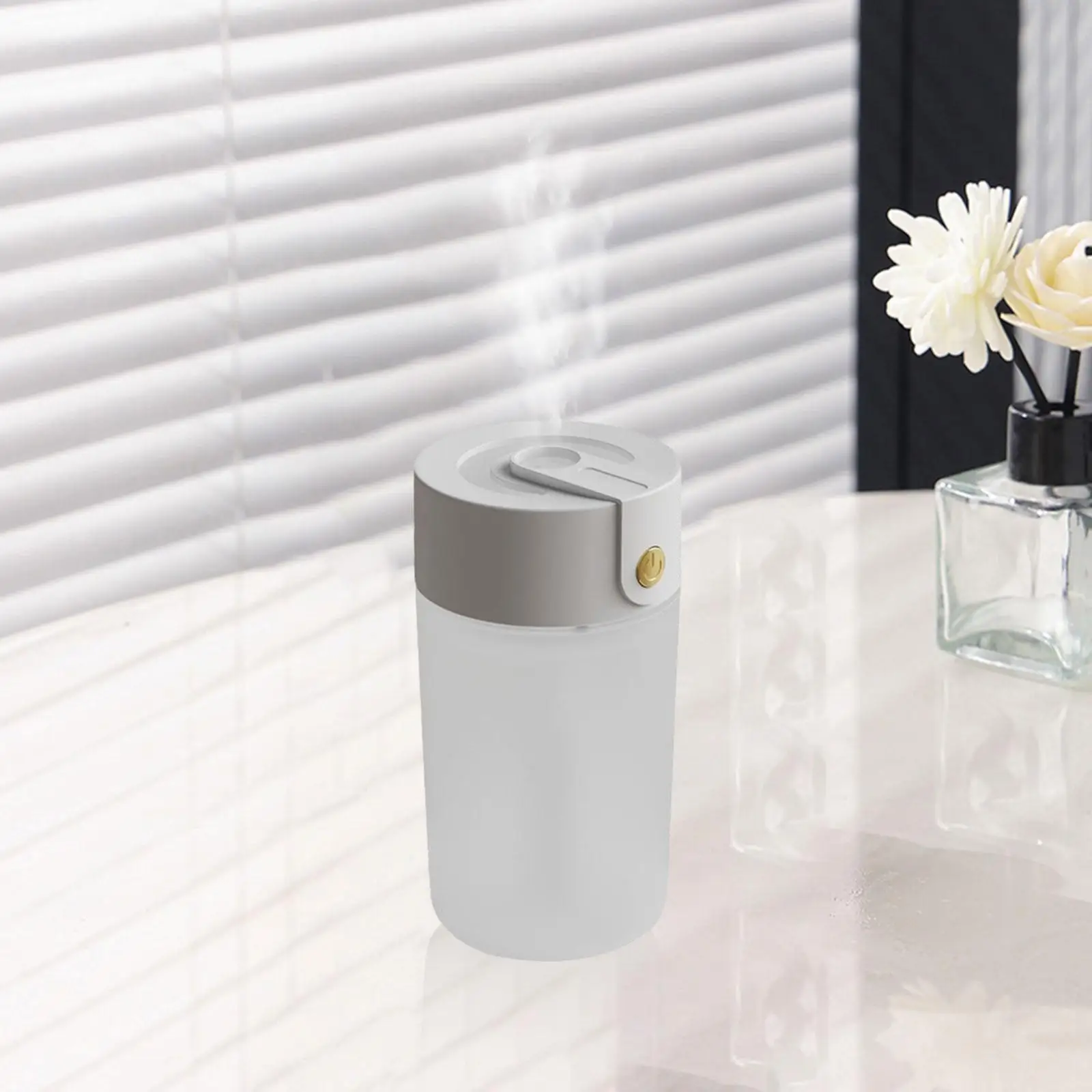 Small Mist Humidifier Quiet Portable Car Humidifier Diffuser Desktop Humidifier for Baby Room Study Room Car Bedroom Travel