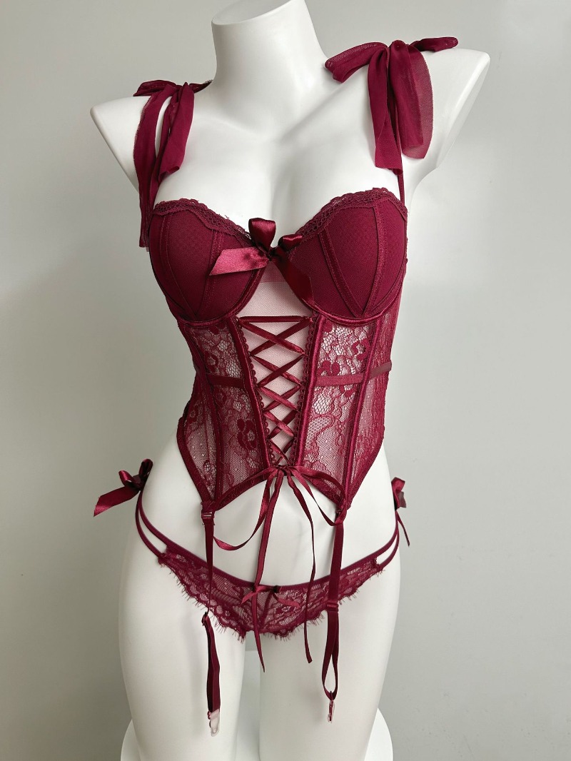 Description Picture 4 of itemVintage Corset Top and Panty Underwear Set Sexy Bustier Corset Lingerie Temptation Lace Fishbone Bra Body Shaping Vest Red Black