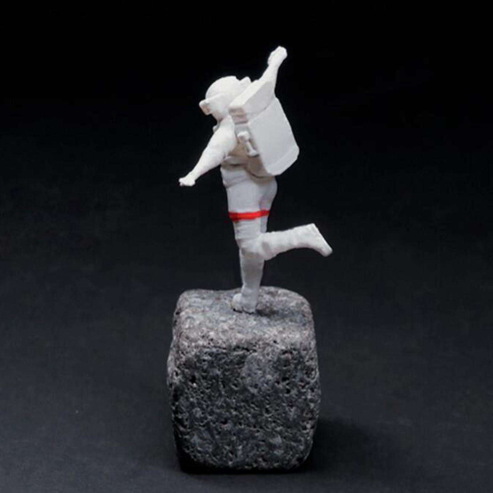 1/64 Figure Spaceman Astronaut Micro Landscape Desktop Ornament Fairy Garden Miniature Scenes Layout Accessory Dioramas S Scale