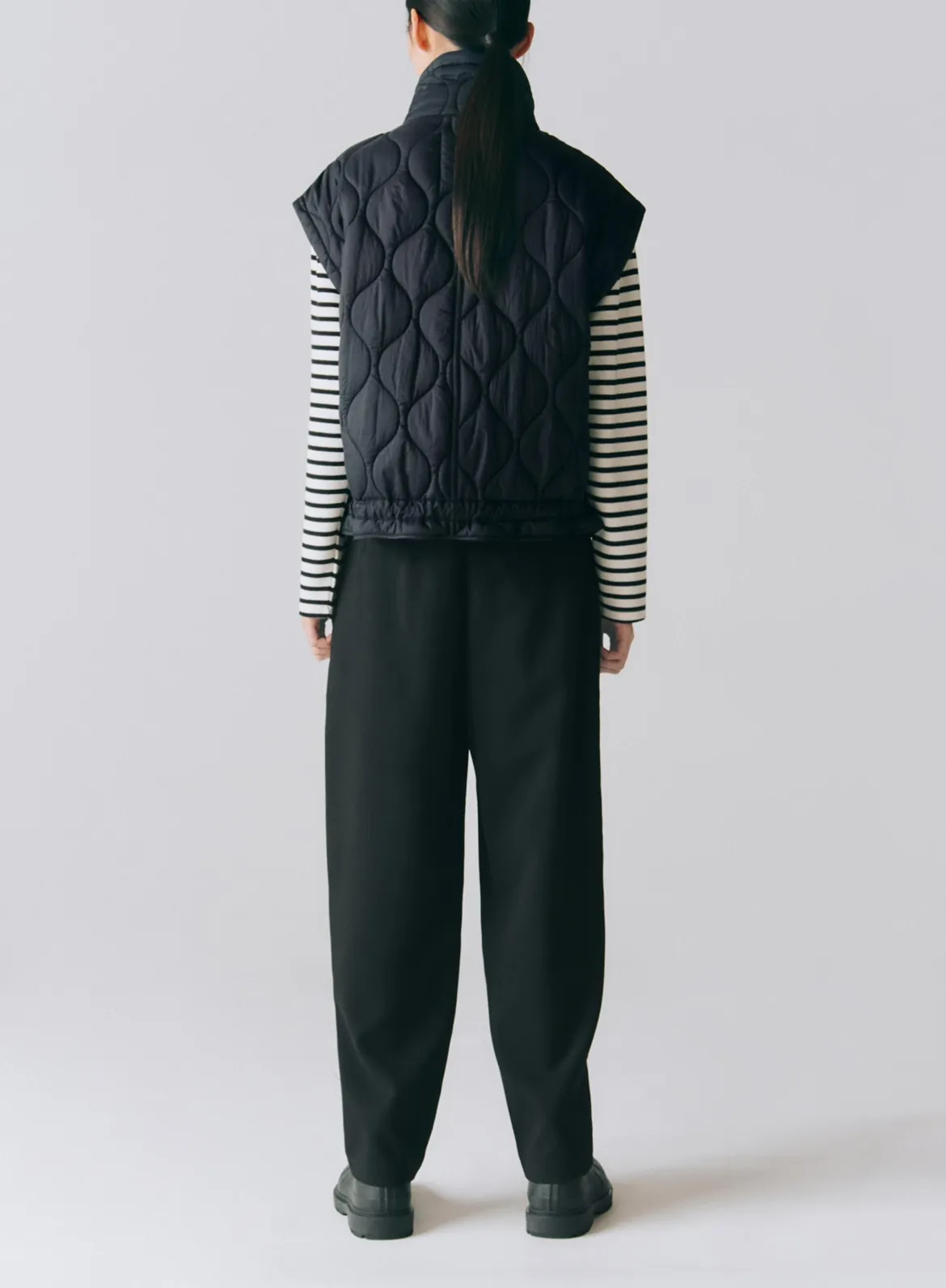 Femmes automne nouveau Patch poche col montant sans manches rembourré gilet manteau chaud coton réservoir manteau femme rembourré gilet_voghion.com