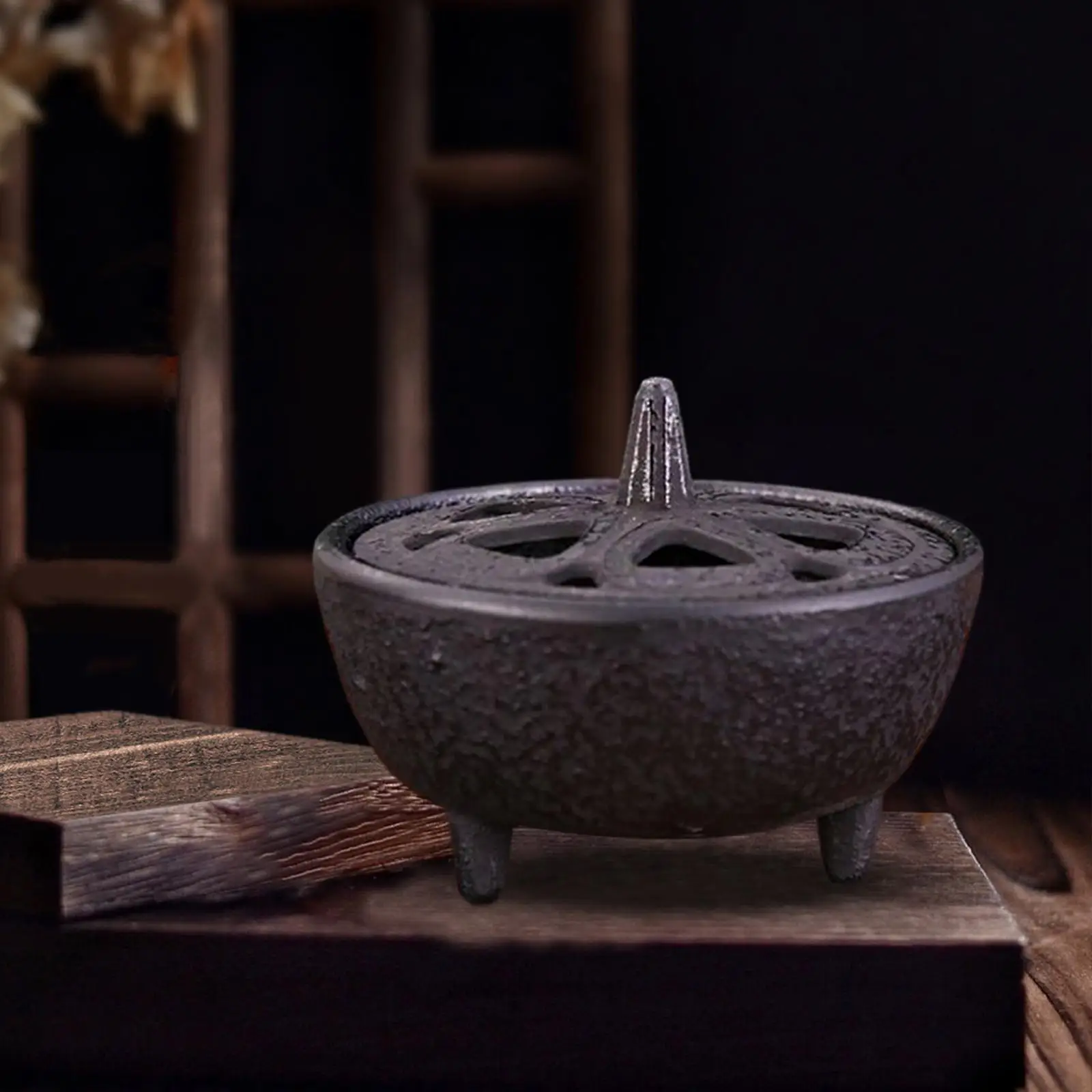 Cast Iron Incense Bowl Home Decoration Hollow Round with Lid Ornament Antique Hollow Burner Holder for Garden Patio Meditation