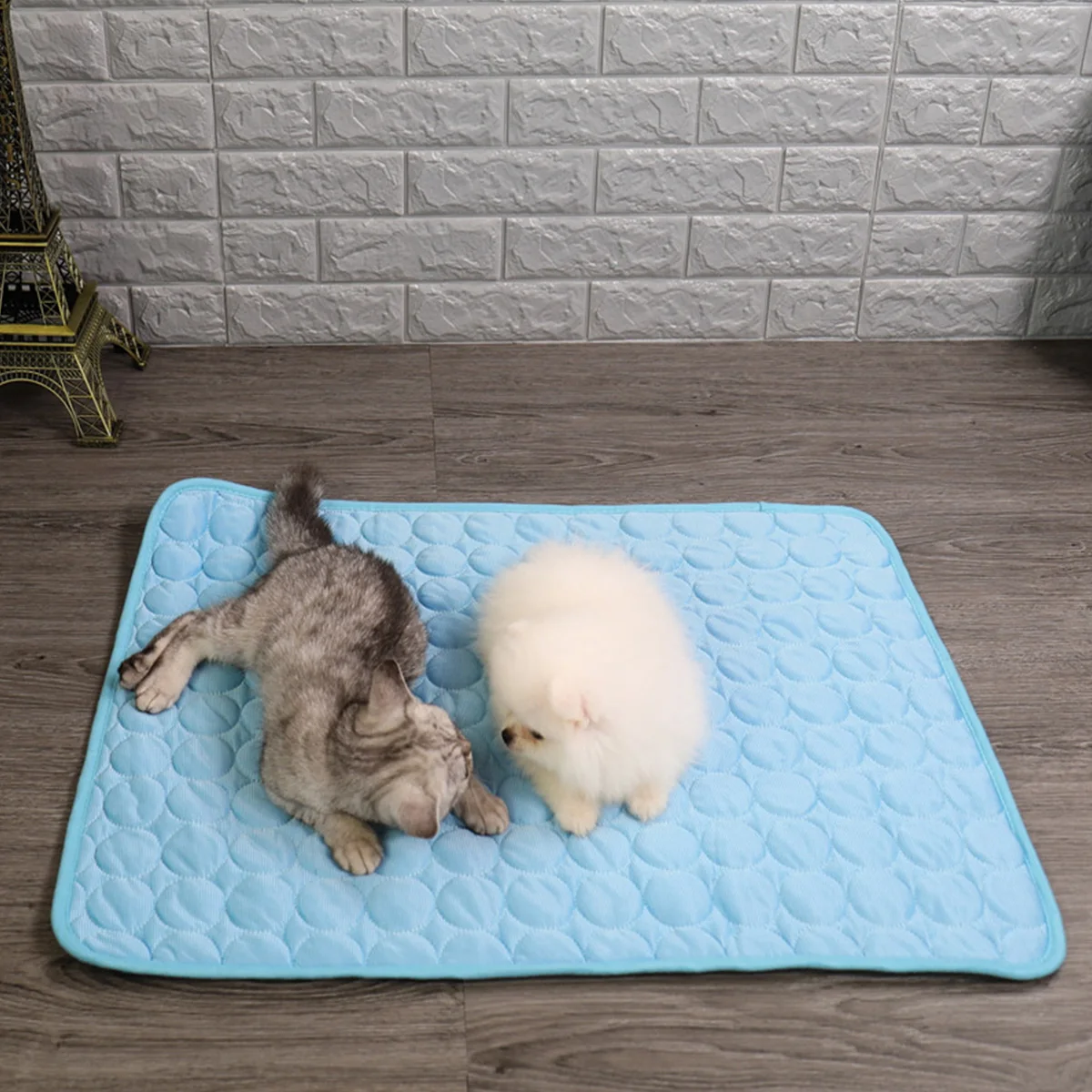Самоохлаждающийся коврик для собак