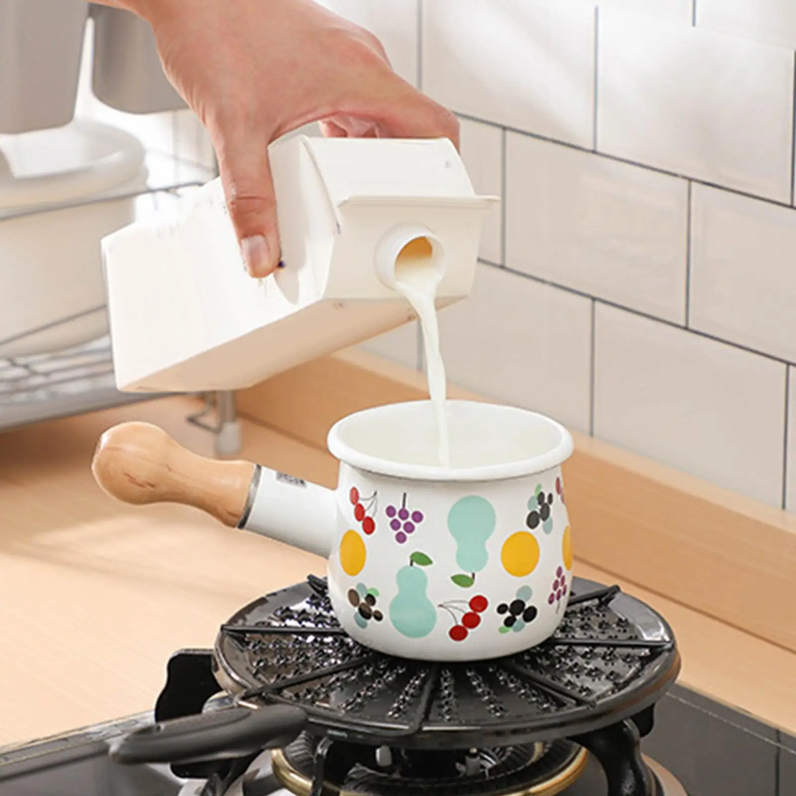Nonstick Sauce Pan Milk Pan Kitchen Cookware Small Butter Warmer Pot Stovetop Pot Sauce Pot for Chocolate Tea Milk Coffee Butter