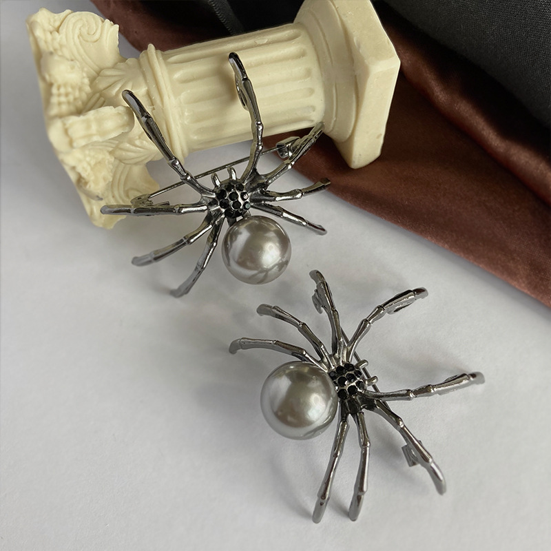 Punk Personalisierte Schwarze Perle Spinne Broschen Für Frauen Männer Kreative Kleidung Schal Zubehör Brosche Metall Pin Party Schmuck – Detail 3