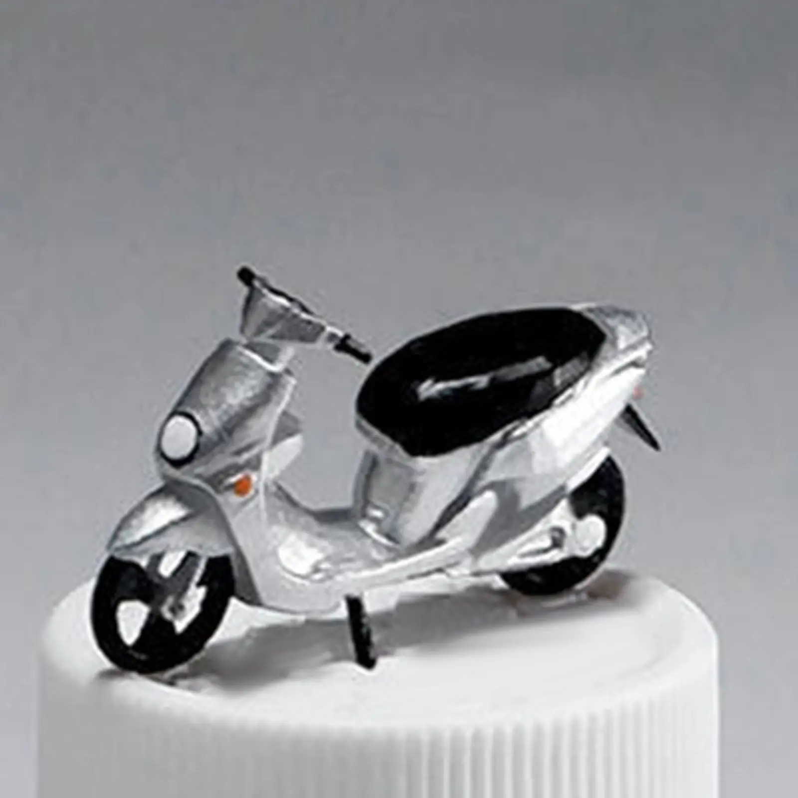 Miniature Autobike Model Ornament Collectibles Resin Hand Painted 1:64 Scale for