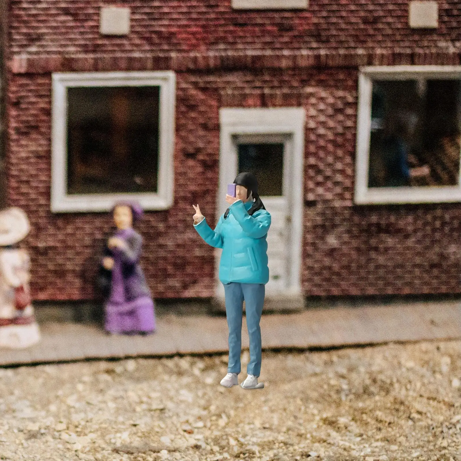 1/64 People Figures Miniature People Figurines Down Jacket Girl Hand Painted DIY Crafts for Miniature Scene Diorama Decor