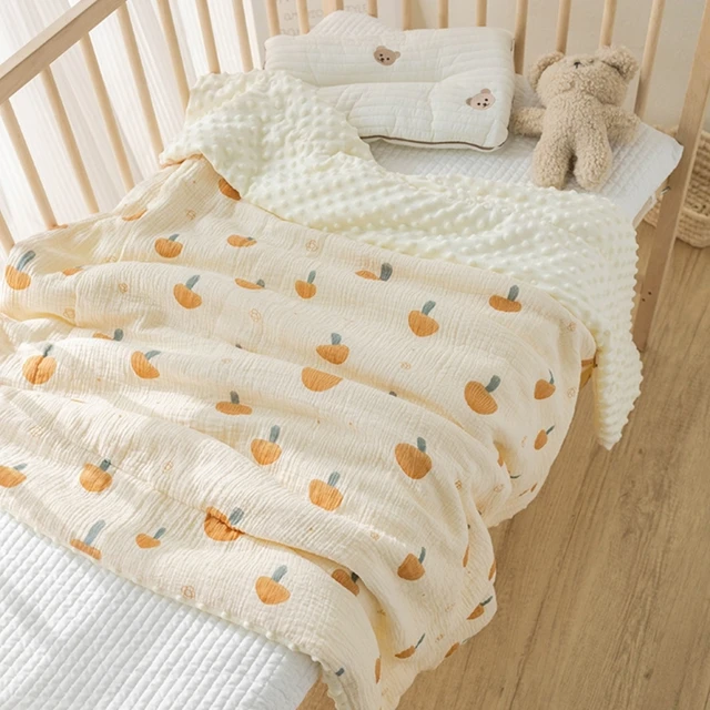 Cute Cartoon Soft Fleece Blanket Baby Quilt Hold Blanket Unisex Kids Bedding for All Seasons